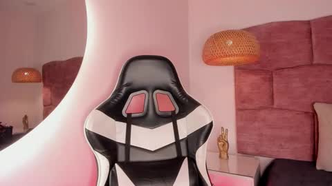   online show from February 6, 2:16 am