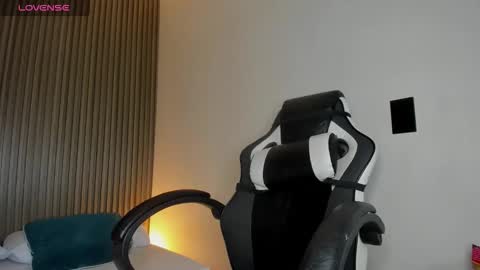 Dania online show from December 14, 2:39 am