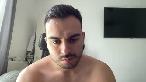 Snapshot of daniel_3827 chatting on June 16, 12:30 pm daniel_3827 online show from June 16, 12:30 pm