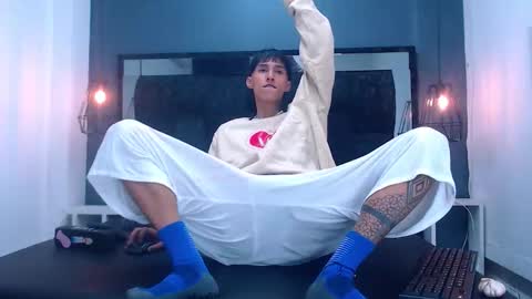 Daniel Delux  online show from October 19, 3:07 am