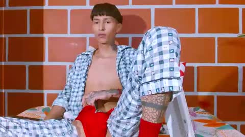 daniel_deluxx online show from June 23, 1:47 am