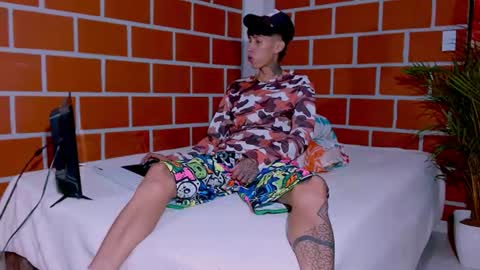 daniel_deluxx online show from July 8, 1:10 am