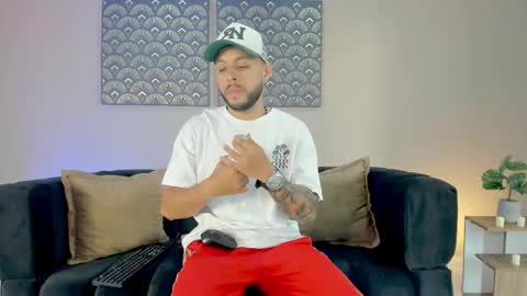 Snapshot of daniel_kingxxx chatting on February 28, 12:50 pm daniel_kingxxx online show from February 28, 12:50 pm