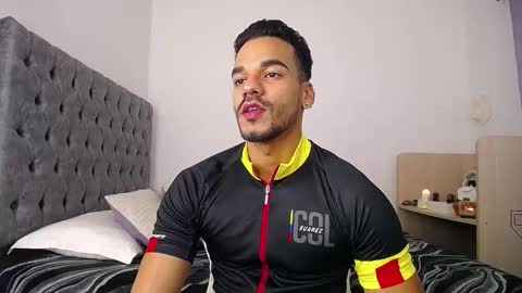 Snapshot of daniel_sherlock chatting on March 1, 11:34 am Daniel Sherlock online show from March 1, 11:34 am