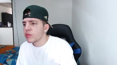 Daniel online show from December 6, 8:51 pm