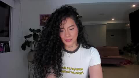 Snapshot of daniela_arenas chatting on January 30, 2:06 am daniela_arenas online show from January 30, 2:06 am