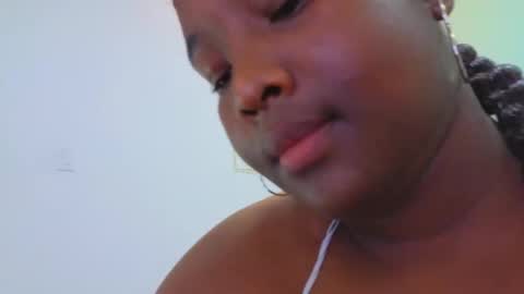 Snapshot of daniela_gil7 chatting on February 24, 12:14 pm daniela_gil7 online show from February 24, 12:14 pm