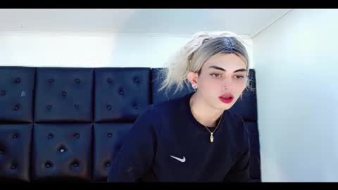 Snapshot of daniela_pink_ chatting on March 1, 8:11 pm daniela_pink_ online show from March 1, 8:11 pm