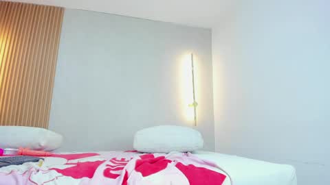 Snapshot of daniela_sage chatting on May 1, 5:01 am daniela_sage online show from May 1, 5:01 am