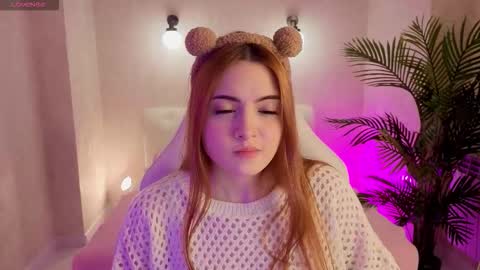 Snapshot of daniela_saules chatting on November 19, 9:09 am Daniela online show from November 19, 9:09 am