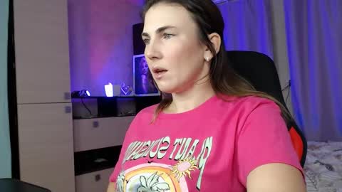 Snapshot of danielacooperx chatting on October 18, 6:41 pm Daniela Cooper online show from October 18, 6:41 pm