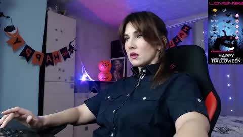 Snapshot of danielacooperx chatting on November 2, 4:53 pm Daniela Cooper online show from November 2, 4:53 pm