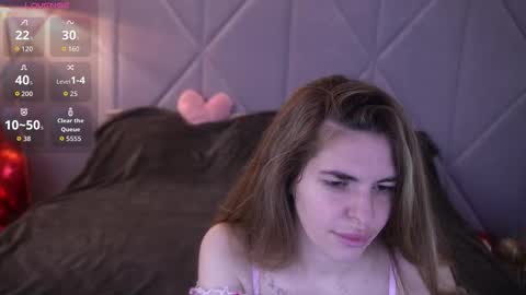 danielareign online show from February 15, 8:57 am