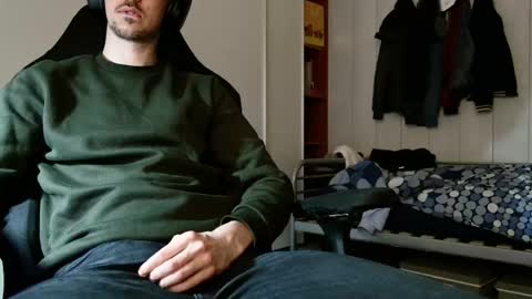 Snapshot of danielestasex chatting on March 14, 7:52 pm danielestasex online show from March 14, 7:52 pm