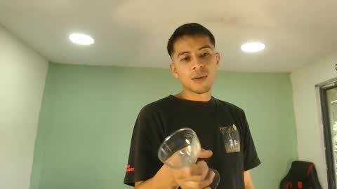 Snapshot of danielitopapii chatting on February 17, 4:24 pm danielitopapii online show from February 17, 4:24 pm