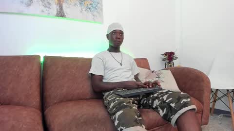 daniell_ferrari online show from January 25, 7:39 pm