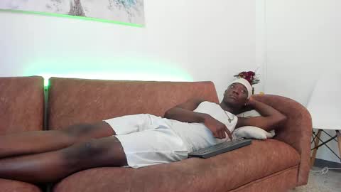 daniell_ferrari online show from January 25, 10:50 pm