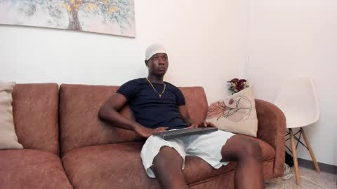 daniell_ferrari online show from February 3, 8:13 pm