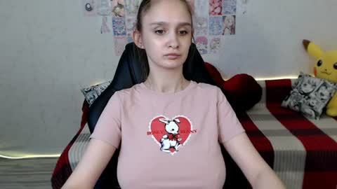 Daniella Martin online show from June 17, 2:36 am