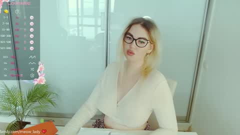 Snapshot of danielle_dunn chatting on November 5, 5:51 am Danny online show from November 5, 5:51 am