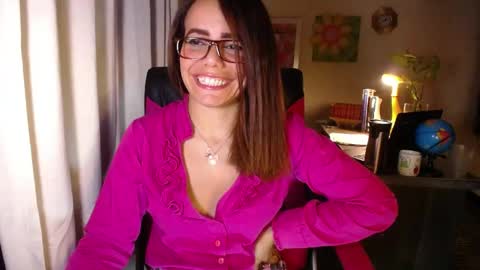 Angie online show from June 4, 5:52 pm