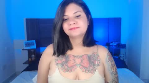 daniellerain online show from March 6, 10:58 pm