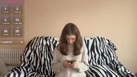 Snapshot of daniellevaulet chatting on November 19, 7:19 am Mia online show from November 19, 7:19 am