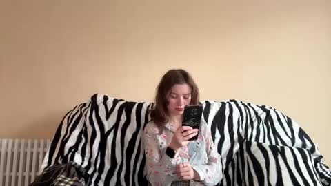 Snapshot of daniellevaulet chatting on November 26, 7:31 am Mia online show from November 26, 7:31 am