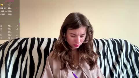 Snapshot of daniellevaulet chatting on December 14, 7:14 am Mia online show from December 14, 7:14 am