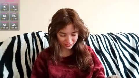 Snapshot of daniellevaulet chatting on December 19, 8:43 am Mia online show from December 19, 8:43 am