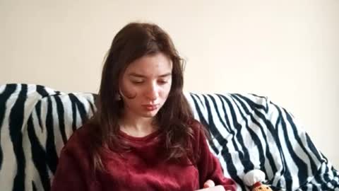 Snapshot of daniellevaulet chatting on December 21, 8:32 am Mia online show from December 21, 8:32 am