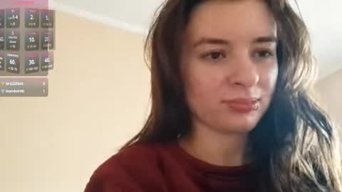 Snapshot of daniellevaulet chatting on December 23, 6:55 am Mia online show from December 23, 6:55 am