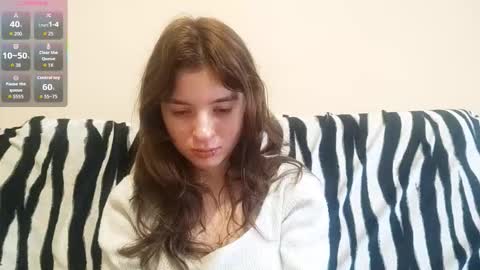 Snapshot of daniellevaulet chatting on January 8, 6:59 am Mia online show from January 8, 6:59 am