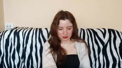 Snapshot of daniellevaulet chatting on March 5, 7:59 am Mia online show from March 5, 7:59 am