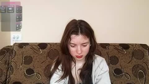 Snapshot of daniellevaulet chatting on March 6, 7:05 am Mia online show from March 6, 7:05 am