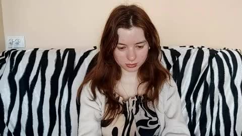 Snapshot of daniellevaulet chatting on March 9, 10:30 am Mia online show from March 9, 10:30 am