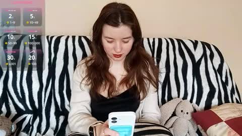 Snapshot of daniellevaulet chatting on March 25, 7:14 am Mia online show from March 25, 7:14 am