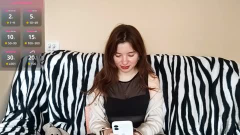 Snapshot of daniellevaulet chatting on March 30, 6:14 am Mia online show from March 30, 6:14 am