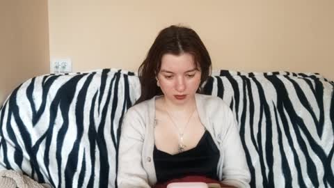 Snapshot of daniellevaulet chatting on April 6, 12:50 pm Mia online show from April 6, 12:50 pm