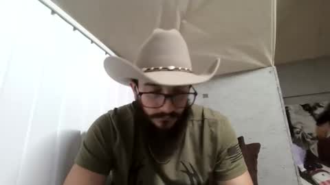 Snapshot of danielmozart2 chatting on April 4, 4:22 am danielmozart2 online show from April 4, 4:22 am