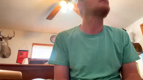 Snapshot of danielp_mod_cb chatting on December 2, 8:00 pm Daniel    y. online show from December 2, 8:00 pm