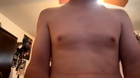 Snapshot of danielp_mod_cb chatting on January 8, 9:12 pm Daniel    y. online show from January 8, 9:12 pm