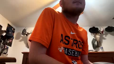 Snapshot of danielp_mod_cb chatting on January 20, 10:15 pm Daniel    y. online show from January 20, 10:15 pm