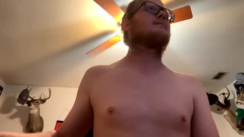 Snapshot of danielp_mod_cb chatting on February 3, 11:15 pm Daniel    y. online show from February 3, 11:15 pm