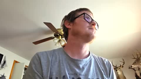 Daniel    y. online show from February 4, 10:04 pm