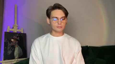 Snapshot of danieltuckerr chatting on October 23, 11:24 pm danieltuckerr online show from October 23, 11:24 pm