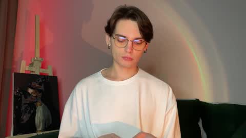 danieltuckerr online show from December 20, 6:59 pm