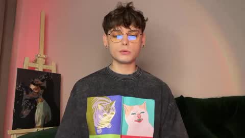 danieltuckerr online show from March 21, 6:55 pm