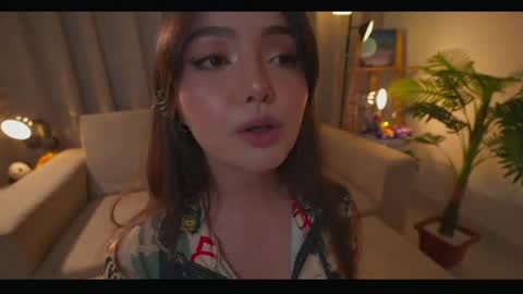      online show from June 4, 10:49 pm