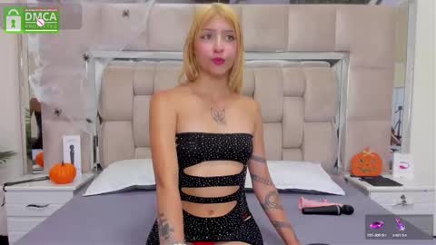 DANIELA online show from November 3, 1:12 pm